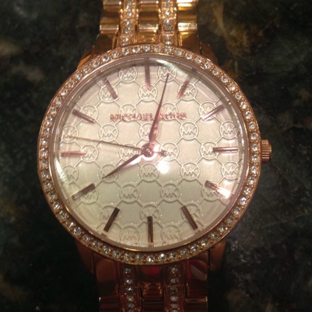 Michael Kors Gold and Silver Women's Watch - RARE! - Picture 2 of 7
